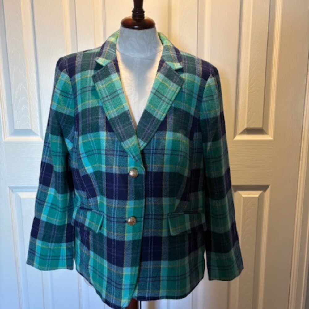 TALBOTS classic women's plaid blazer in size 14P, great for office/casual wear